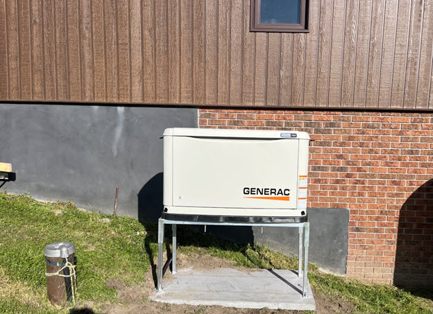 Generac 24KW backup generator on home in Woodlawn, ON